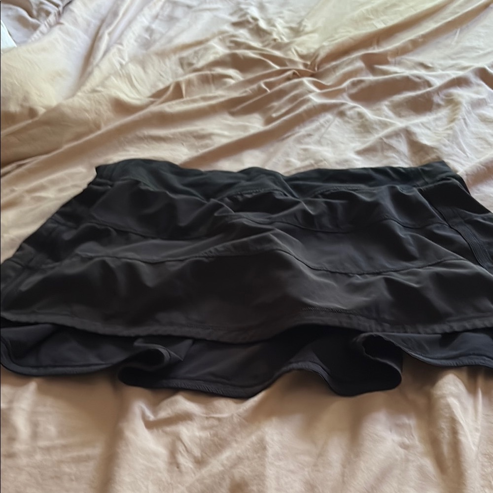Black lululemon work out skirt